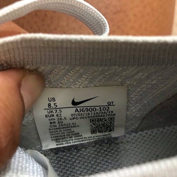 Nike Air Vapormax - Picture 6 of 9